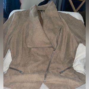 By Rampage, 1/2 zip, waist length suede. Wear as Casual or dress up